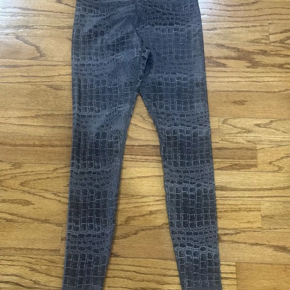 ZYIA Black Crocodile Print Leggings
